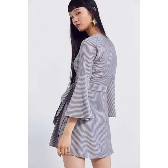 Ecote OU Wrap Dress Womens Size Medium Blue/Tan Striped Bell Sleeve V-Neck 90s - Picture 2 of 11